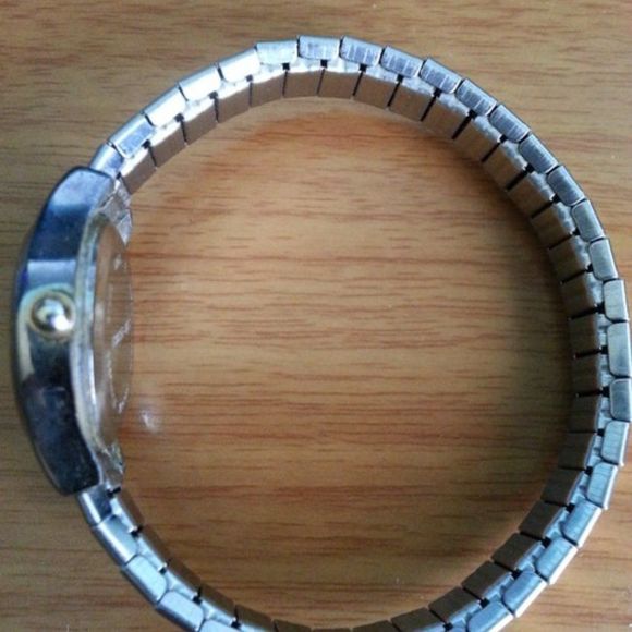 Quartz Watch💥PRICE DROP💥 - Picture 2 of 5